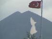 kardan figür ve bayrak